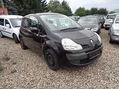 Renault Modus 1,1 - fotografie inzerátu