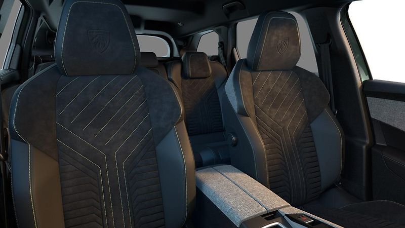 Peugeot 5008 (2026) GT Hybrid 145 AUT - fotka 7 z 8