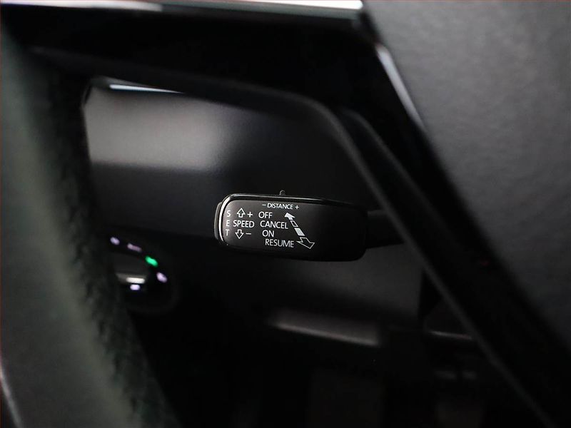Škoda Karoq (2019) Style 2.0 TDI, Kůže, Tempomat - fotka 17 z 19