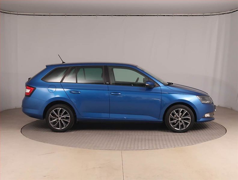 Škoda Fabia (2015) Style 1.4 TDI, Tempomat - fotka 6 z 17