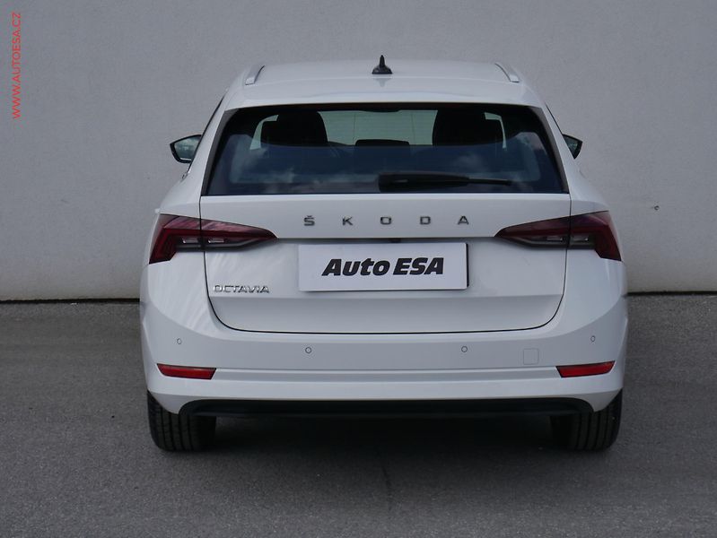 Škoda Octavia (2021) 2.0 TDi, ČR, Style, LED, navi - fotka 5 z 17