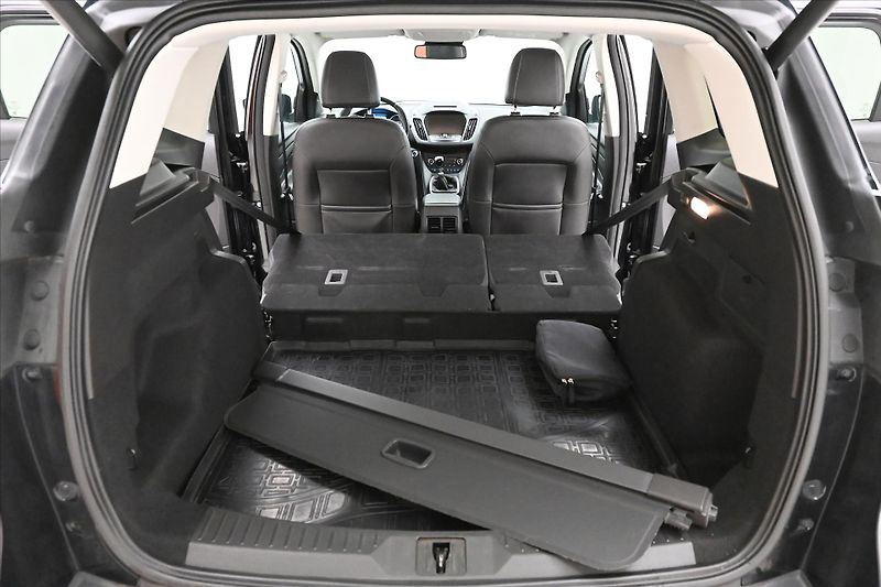 Ford Kuga 2,0 TDCi 110kW Tažné Záruka až - fotka 11 z 30