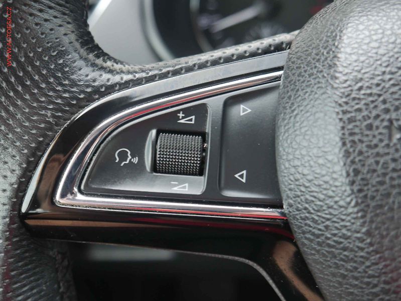 Škoda Octavia (2014) 1.2TSi, ČR, Ambition - fotka 13 z 15