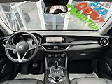 Alfa Romeo Stelvio 2,0T Q4 280PS 4x4 Automat - náhled 26