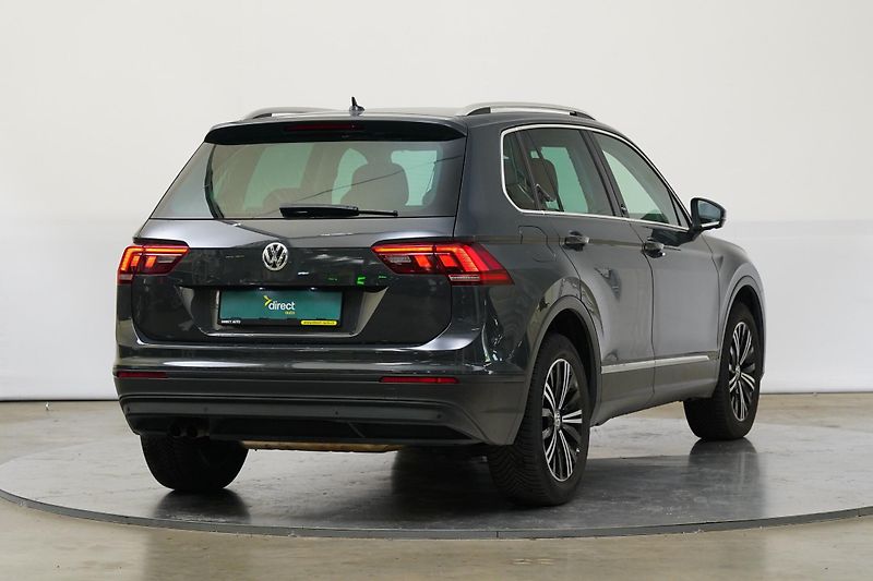 Volkswagen Tiguan - fotka 2 z 26