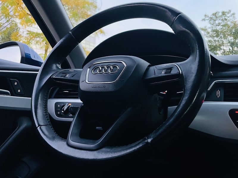 Audi A4 1.4TFSI MANUÁL TAŽNÉ SERVISKA - fotka 36 z 43