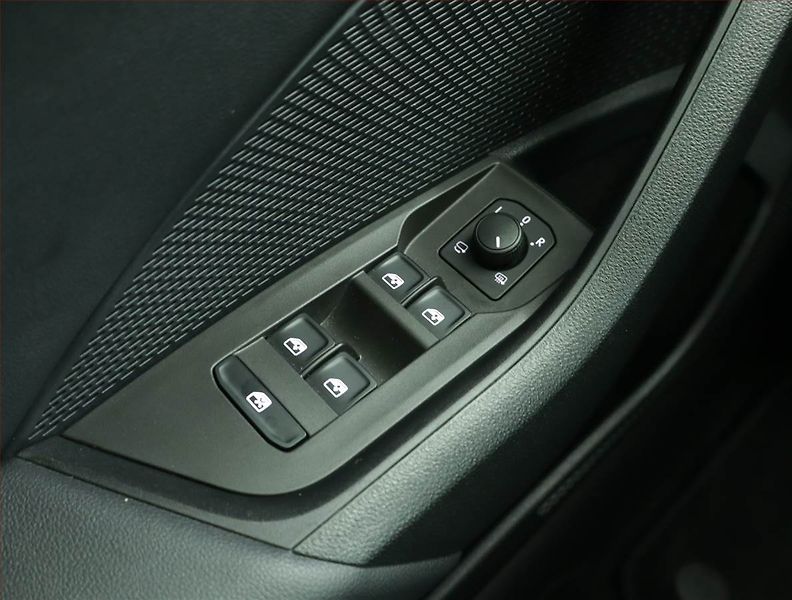 Škoda Octavia (2022) 2.0 TDI, Automat, ČR,1.maj - fotka 16 z 16