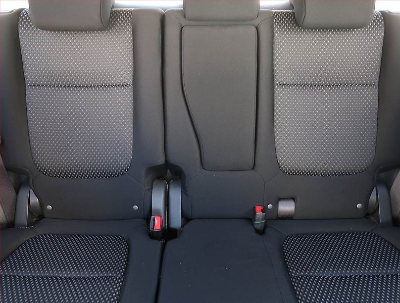Mitsubishi Outlander (2016) Intense 2.0, ČR,1.maj - fotka 10 z 18
