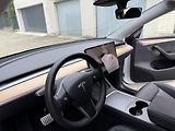 Tesla Model Y (2023) Performance-540PS-AWD-HW-4 - náhled 14