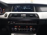 BMW Řada 5 (2015) 530d xDrive, 4X4, Automat - náhled 12