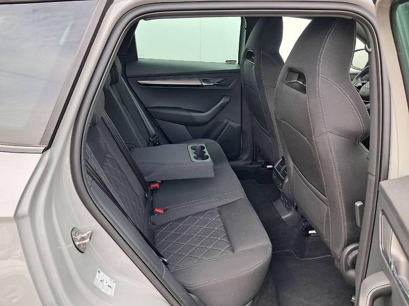 Škoda Karoq (2025) Sportline 2.0 TDI / 110 kW  DS - fotka 24 z 30