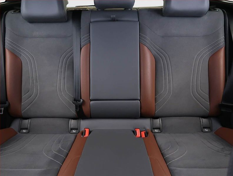 Volkswagen ID.4 (2020) Pro Perf. (82 kWh), SoH 82% - fotka 10 z 28