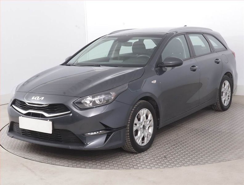 Kia Ceed (2023) Spin 1.0 T-GDI, SPIN, DPH - fotka 2 z 15