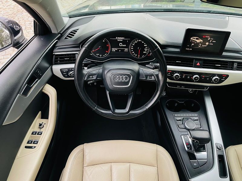 Audi A4 Avant 2.0TD AUT VÝHŘEV SENZORY - fotka 22 z 48