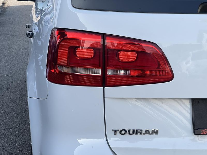 Volkswagen Touran 1.2TSi 77kw  7MÍST TEMPOMAT  - fotka 41 z 43
