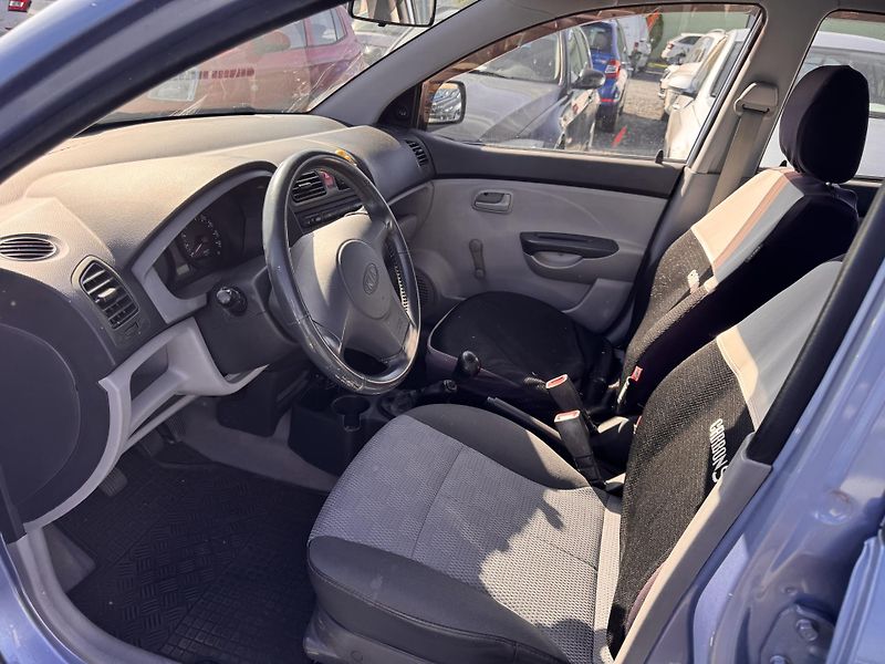 Kia Picanto 1.0i, 45 kW,71 tis km,ČR - fotka 10 z 18