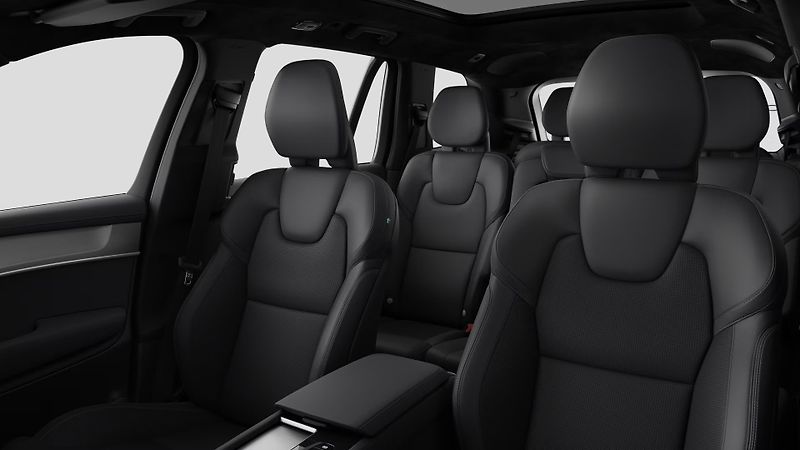Volvo XC90 (2026) ULTRA BLACK EDITION, T8 AWD, 1 - fotka 6 z 7