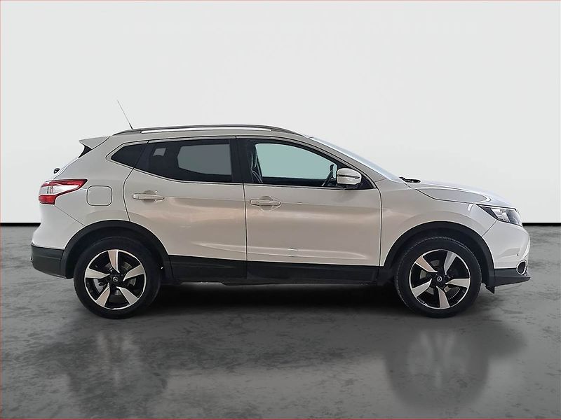 Nissan Qashqai (2017) 1.2 DIG-T, Kůže, Navi - fotka 6 z 22
