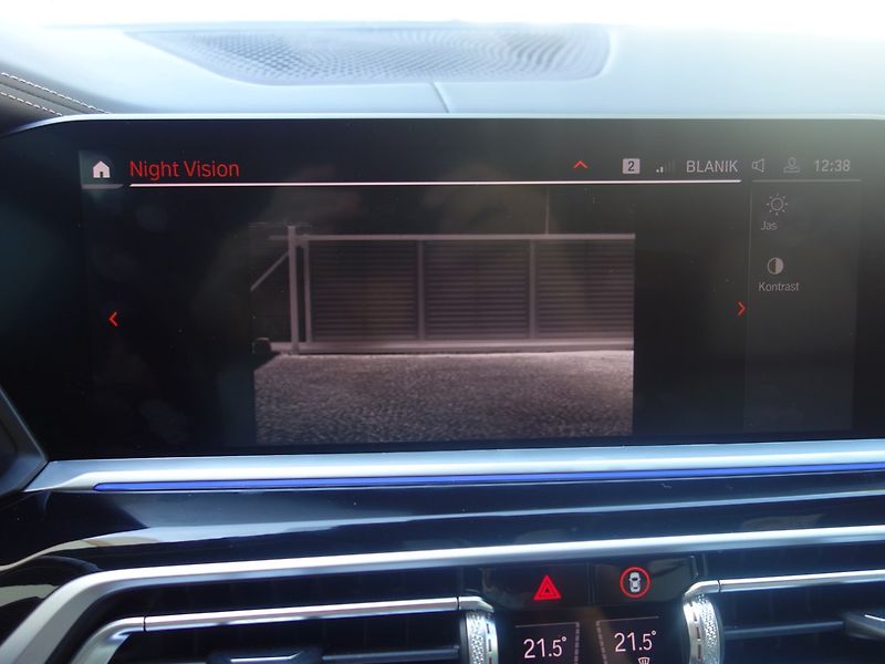BMW X7 (2022) 4.0d*XD*M-PAKET*24000KM*TOP*CZ - fotka 31 z 50