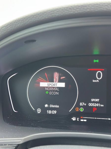 Honda Civic (2023) SPORT 2.0 I-VTEC 116 KW AUTOMA - fotka 26 z 26
