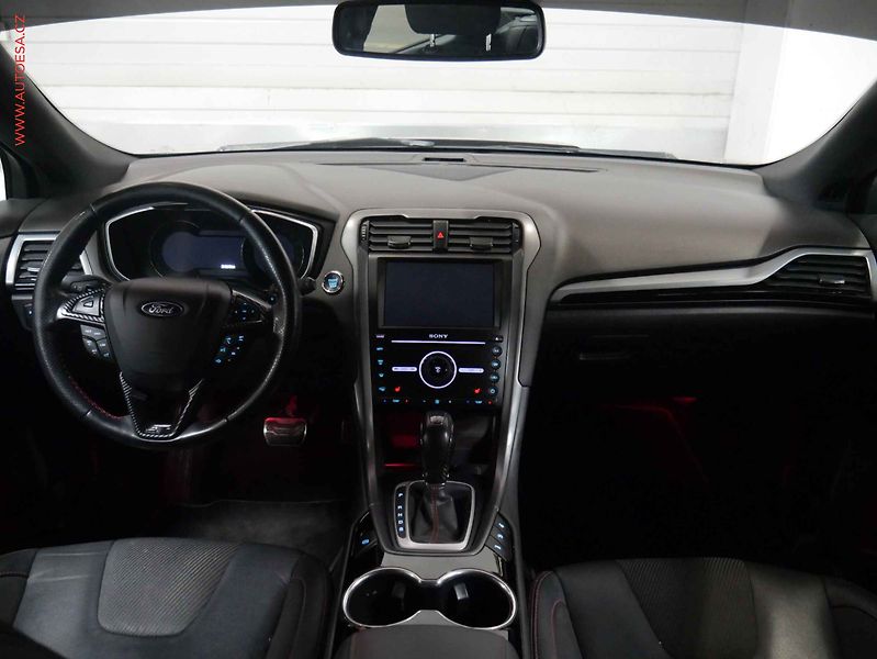 Ford Mondeo (2019) 2.0TDCi, AT, navi, LED - fotka 8 z 23