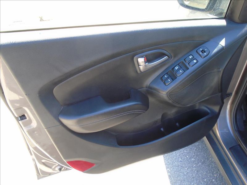 Hyundai ix35 1,6   1.6 BENZIN-99KW - fotka 10 z 25