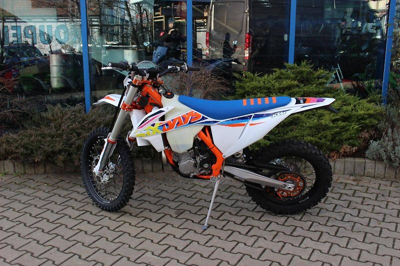KTM (2022) 500 EXC-F SIX DAYS 2022 SKLADE - fotka 5 z 6
