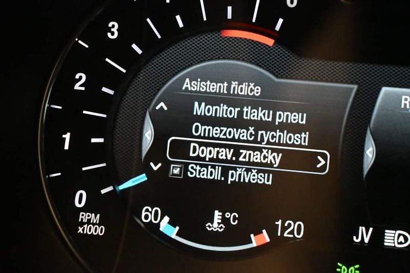 Ford S-MAX (2020) 2.0 140 KW LED ACC SONY Tažné - fotka 24 z 39