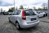 Hyundai i30 1.6 CRDI-16V/90 PS/ČR - náhled 3