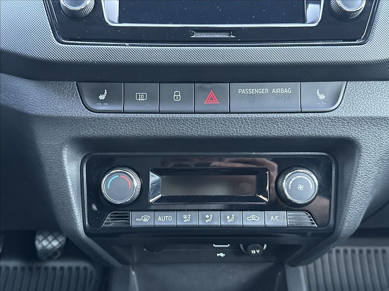 Škoda Fabia 1,0 TSI 95PS  Ambition Top - fotka 26 z 52