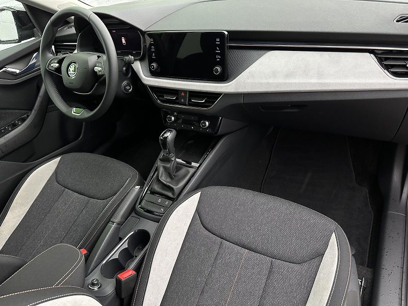 Škoda Scala First Edition 1.0TSi 85kW DSG - fotka 45 z 48