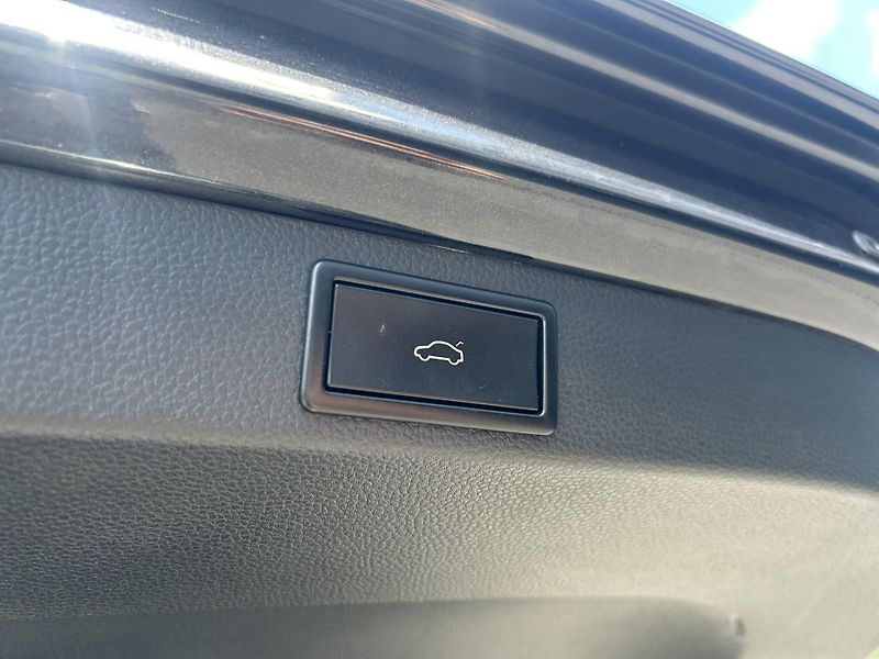 Škoda Karoq Style EDICE 100 DSG 1,6 TDi 85 - fotka 25 z 25