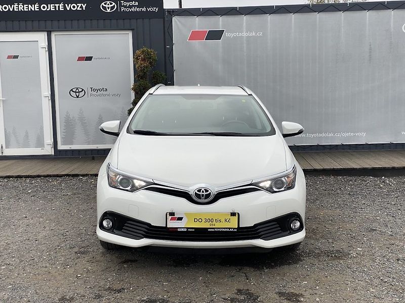 Toyota Auris 1.6i, ČR, Active, 2x kola - fotka 3 z 15