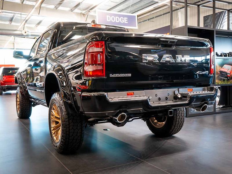 Dodge RAM (2025) 5.7 V8 Laramie Sport 6 LIFT - fotka 2 z 42