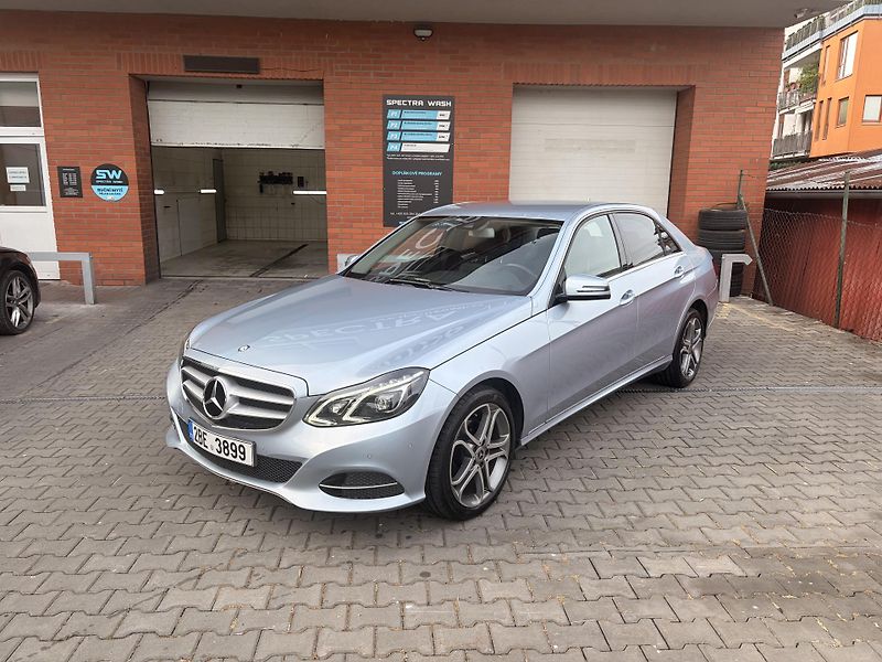 Mercedes-Benz Třídy E (2013) E220cdi - 125kw - fotka 1 z 16
