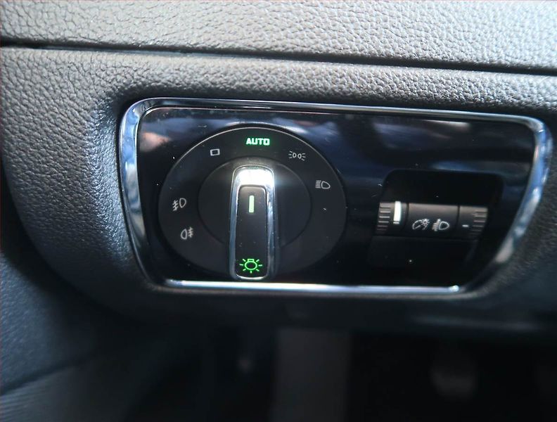 Škoda Superb (2012) Ambition 2.0 TDI, Serv.kniha - fotka 18 z 28