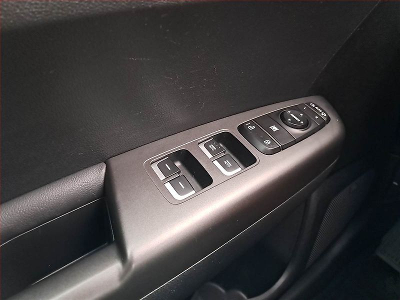 Kia Sportage (2021) 1.6 CRDi MHEV - fotka 17 z 18
