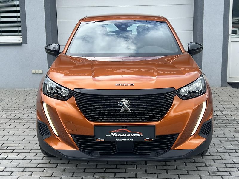 Peugeot 2008 (2024) 1.2T 130K KAMERA ČR NOVÉ 1.MAJ - fotka 5 z 21