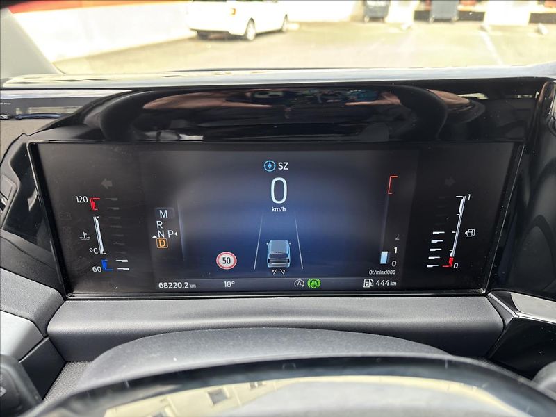 Ford Tourneo Custom 2,0 EcoBlue 125kW Titanium L1 - fotka 30 z 54