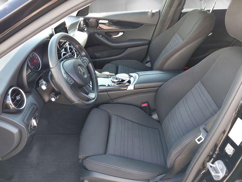 Mercedes-Benz Třídy C (2016) 220 D 125 kW Black Edition - fotka 13 z 23