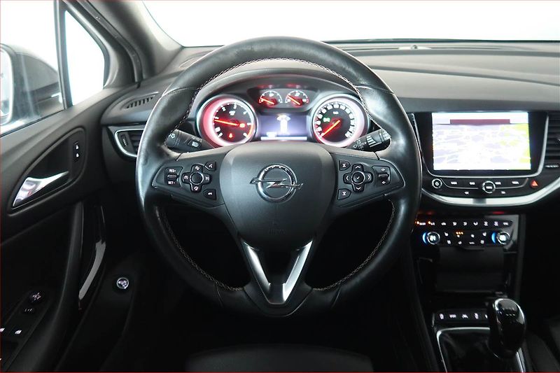 Opel Astra (2017) 1.6 CDTI, Navi, Tempomat - fotka 16 z 21