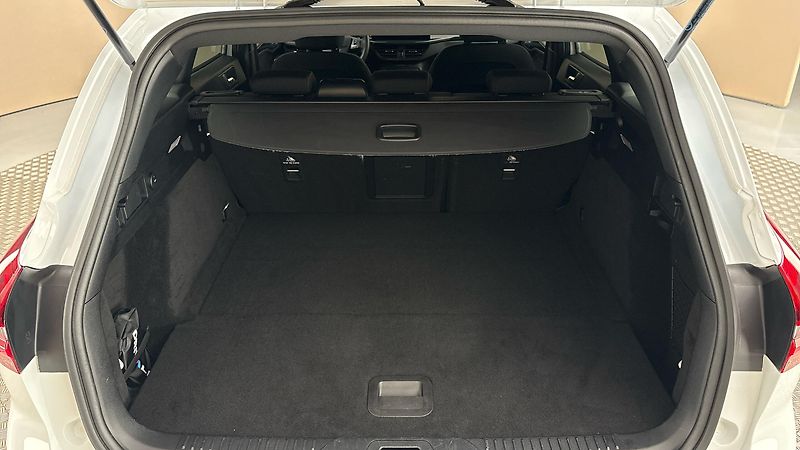 Ford Focus 1.0 Ecoboost AUT St-Line X Kom - fotka 17 z 27