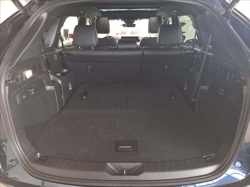 Mazda CX-80 2.5 e-SKYACTIV PHEV 327ps 8AT - fotka 15 z 18