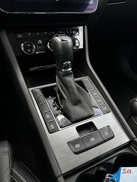 Škoda Superb 2.0TDI DSG Virtual, Kůže, TZ - fotka 15 z 28