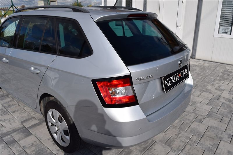 Škoda Fabia 1,0 MPI 55KW PO SERVISE VÝHŘEV - fotka 9 z 43