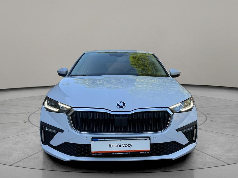 Škoda Scala Top Selection 1.5 TSI 110kw DS - fotka 4 z 23