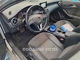 Mercedes-Benz Třídy A (2014) 1.6i 180 - náhled 2
