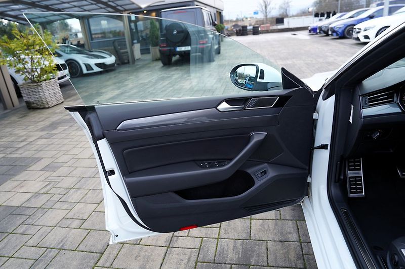 Volkswagen Arteon 2.0 TDI/4Motion/DSG/R-line - fotka 16 z 40
