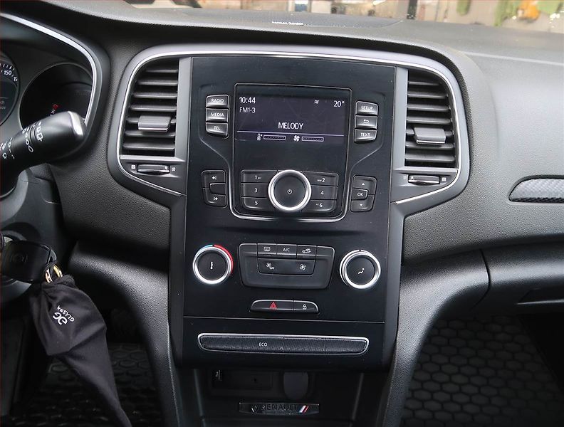 Renault Mégane (2016) 1.6 SCe, Tempomat - fotka 12 z 17