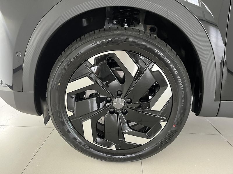 Omoda 7 (2026) 1.6 TGDI PREMIUM - fotka 13 z 32